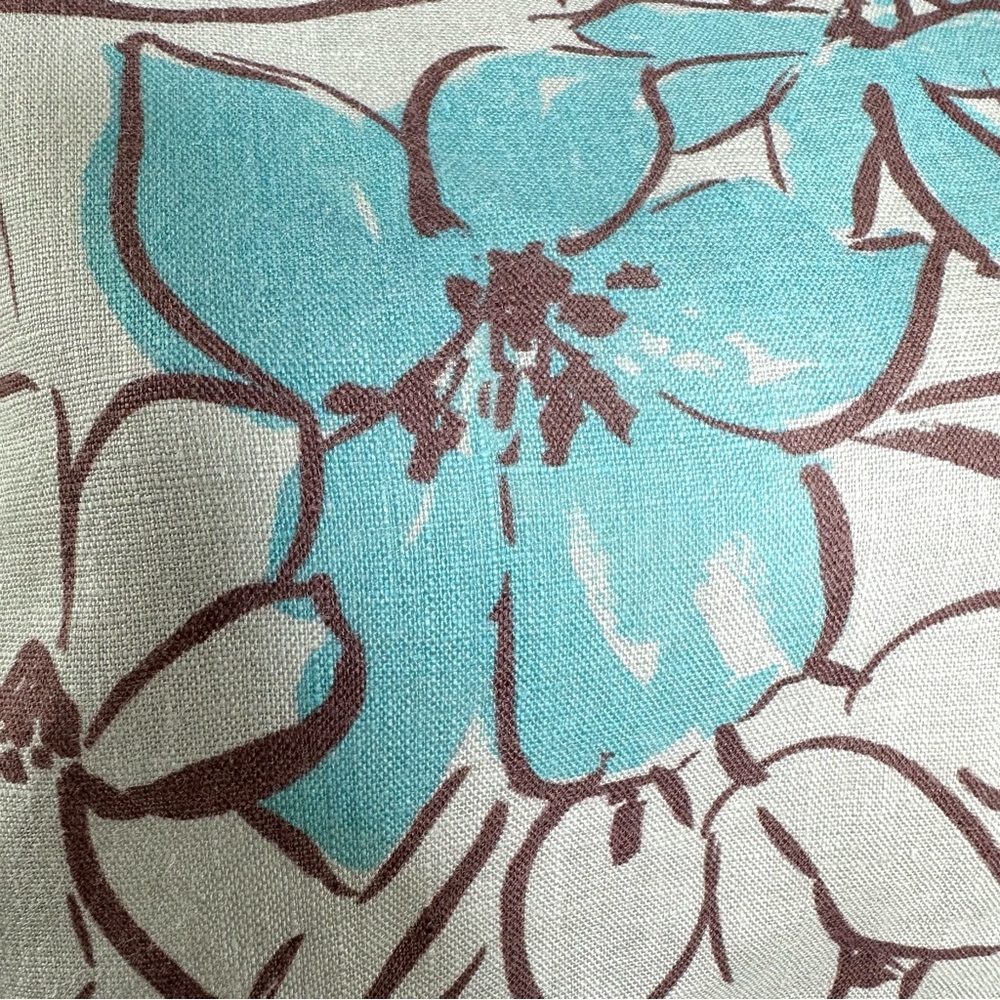 Cut Loose Floral Splash Linen Floral Top - Picture 8 of 10